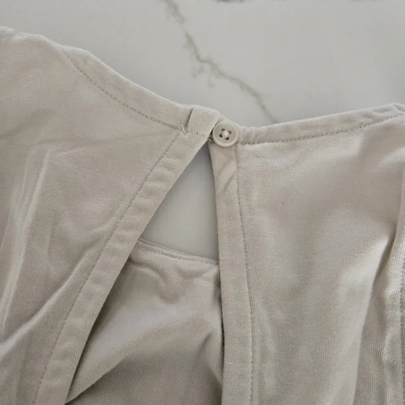 NWT AE Keyhole Back High Neck Tank Top - Picture 5 of 7